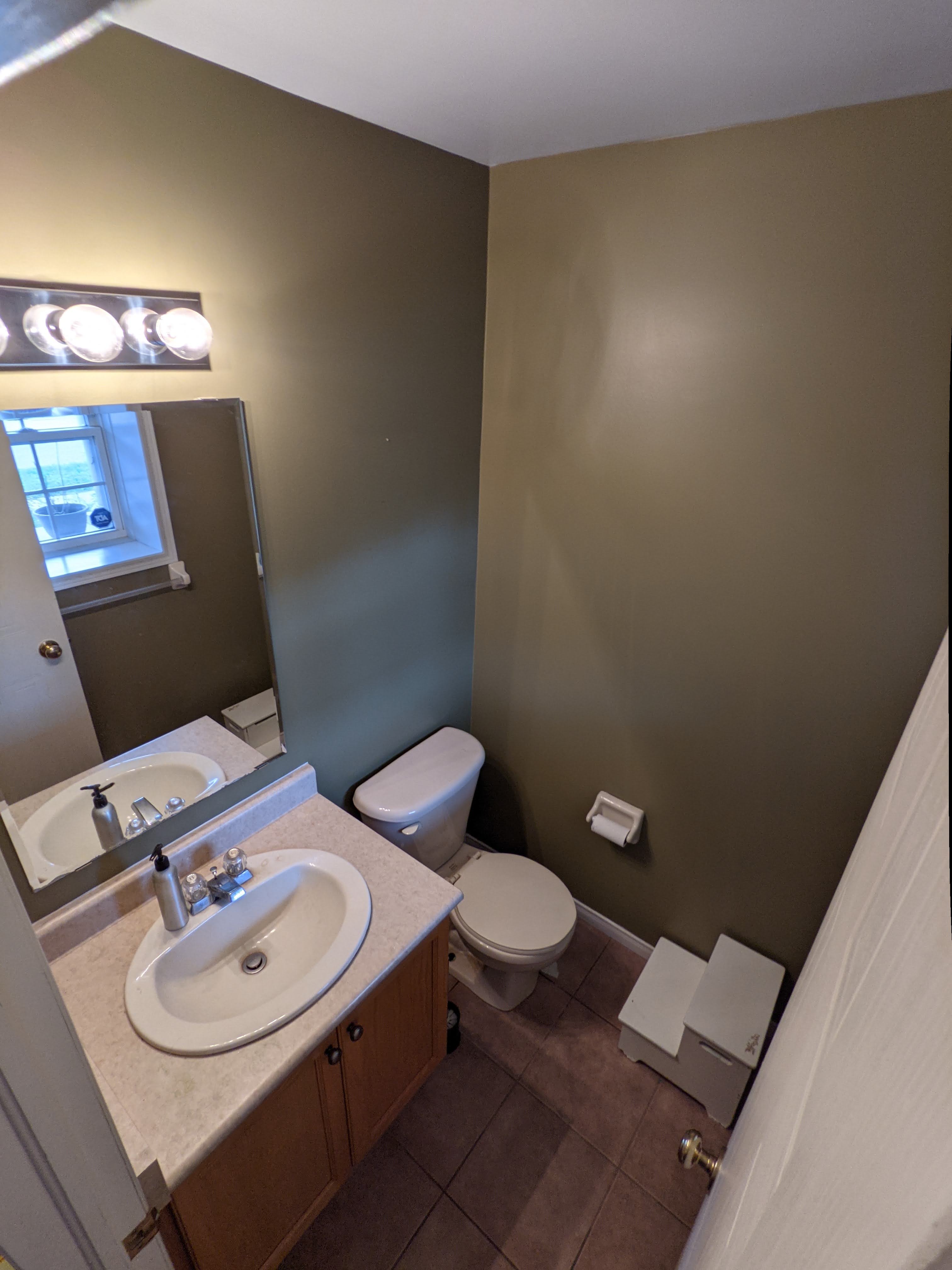 Main floor bathroom